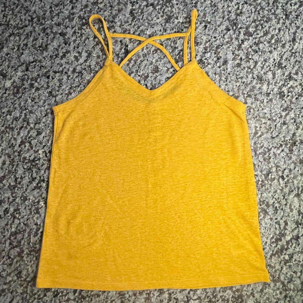 Universal Thread Tank-Top - Size Medium